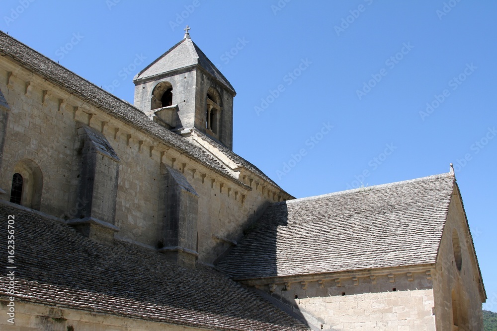 abbaye notre dame de Sénanque à Gordes dans le Vaucluse