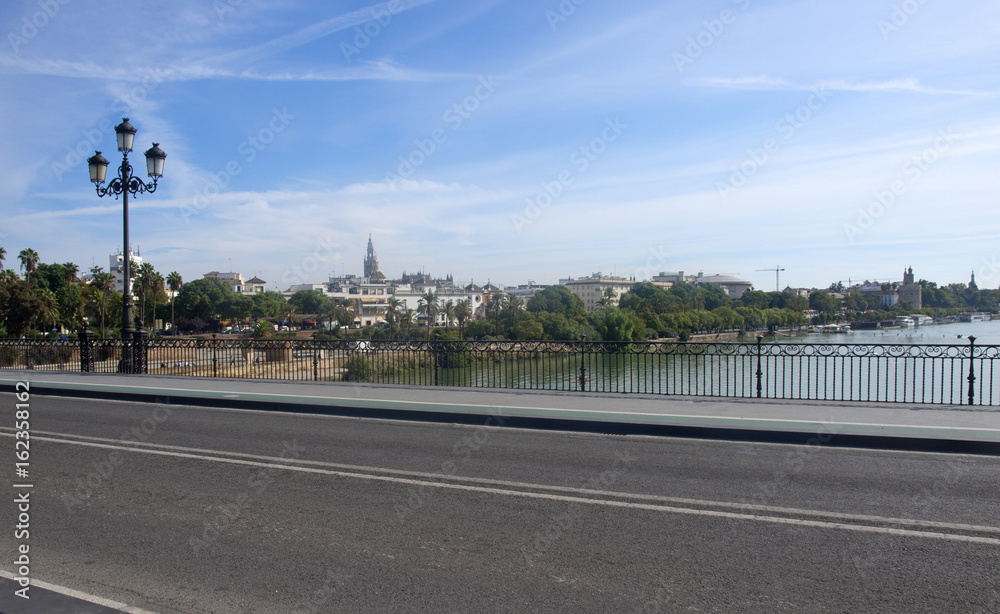 Puente de Triana / Bridge of Triana. Sevilla