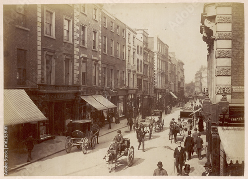 Dublin Street Scene. Date: 1890s