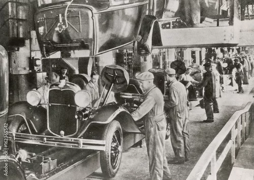 Obraz Linia montażowa Forda 1929. Data: 1929