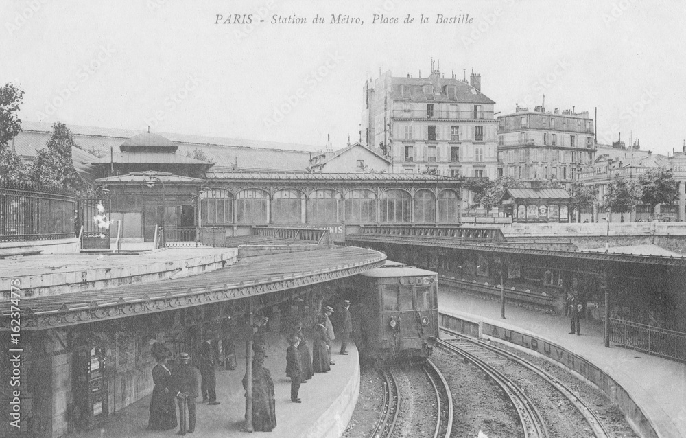 Metro Station. Date: 1912