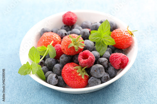 berries fruits