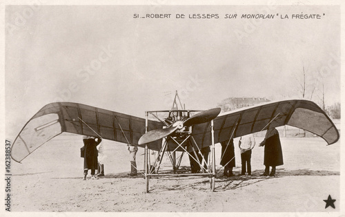 De Lesseps Monoplane. Date: 1910 photo