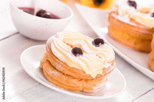 Wallpaper Mural Zeppole with pastry cream. Torontodigital.ca