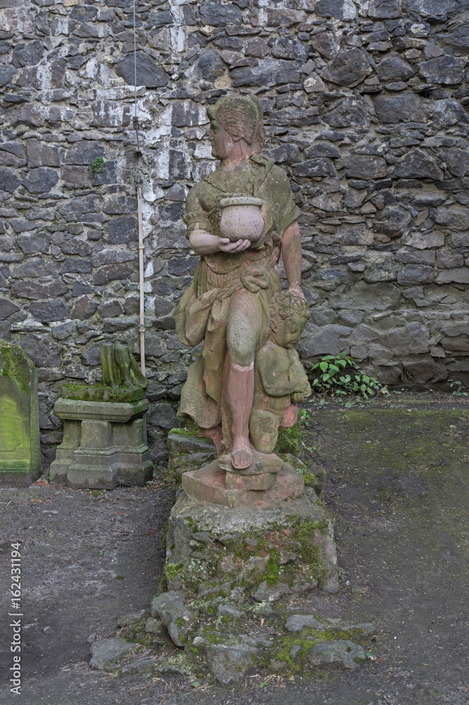 Fototapeta premium Stara rzeźba.