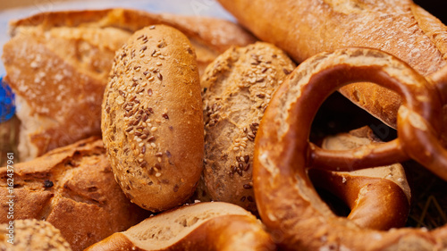 Brot Auswahl verschiedene Sorten  traditionelles bayrisches Gebäck