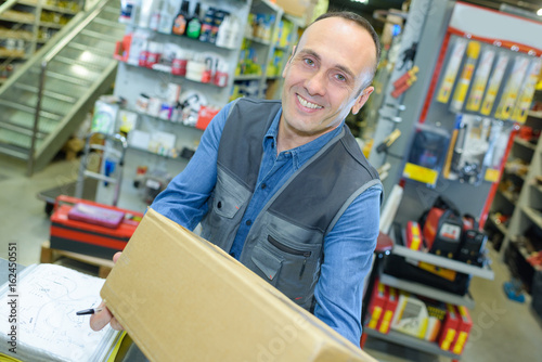 hardware store seller