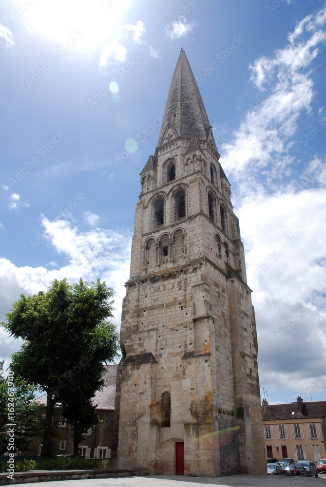 Vézelay : Petite ville et église Sainte-Marie-Madeleine