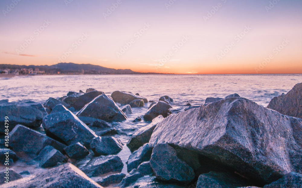 Obraz premium Sunrise in Badalona, Barcelona, Spain