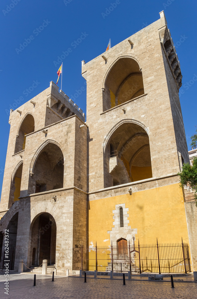 Fototapeta premium Old city gate Torres de Quart in Valencia
