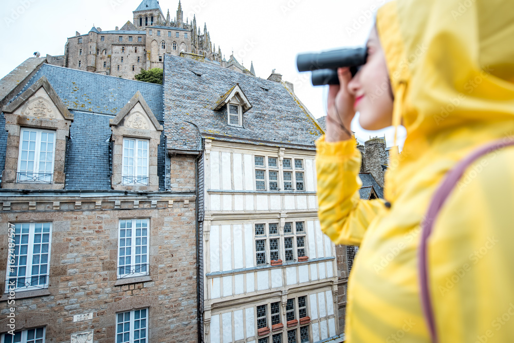 binoculars beautiful buildings 
