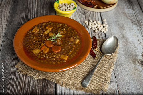 Stew of lentils with chorizo and pork