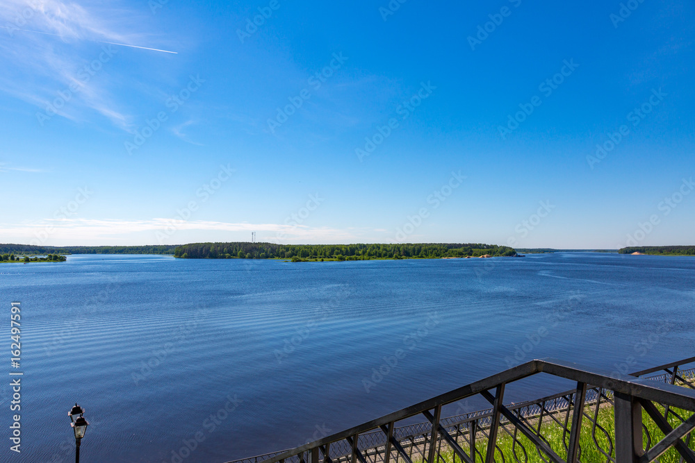 Fototapeta premium The shore of the grandiose Russian Volga river near the town of Myshkin on a summer day. Yaroslavl region 