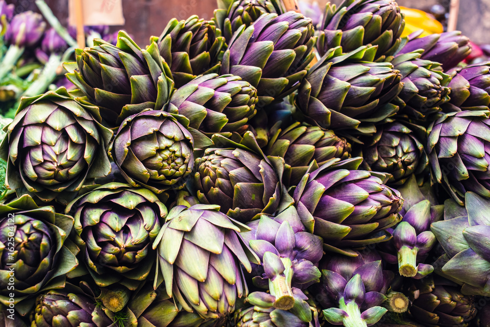 Fototapeta premium Artichokes