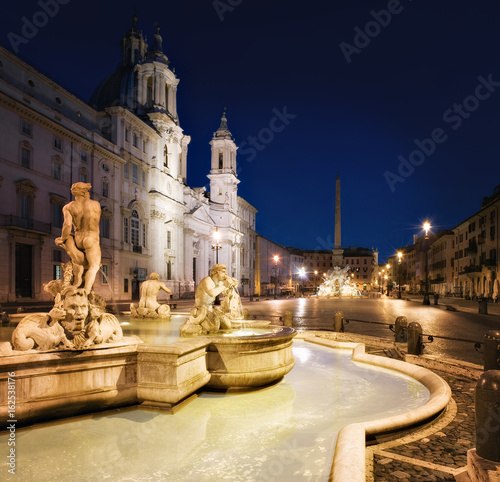 Navona Square at dawn, Moro Fountain, Rome