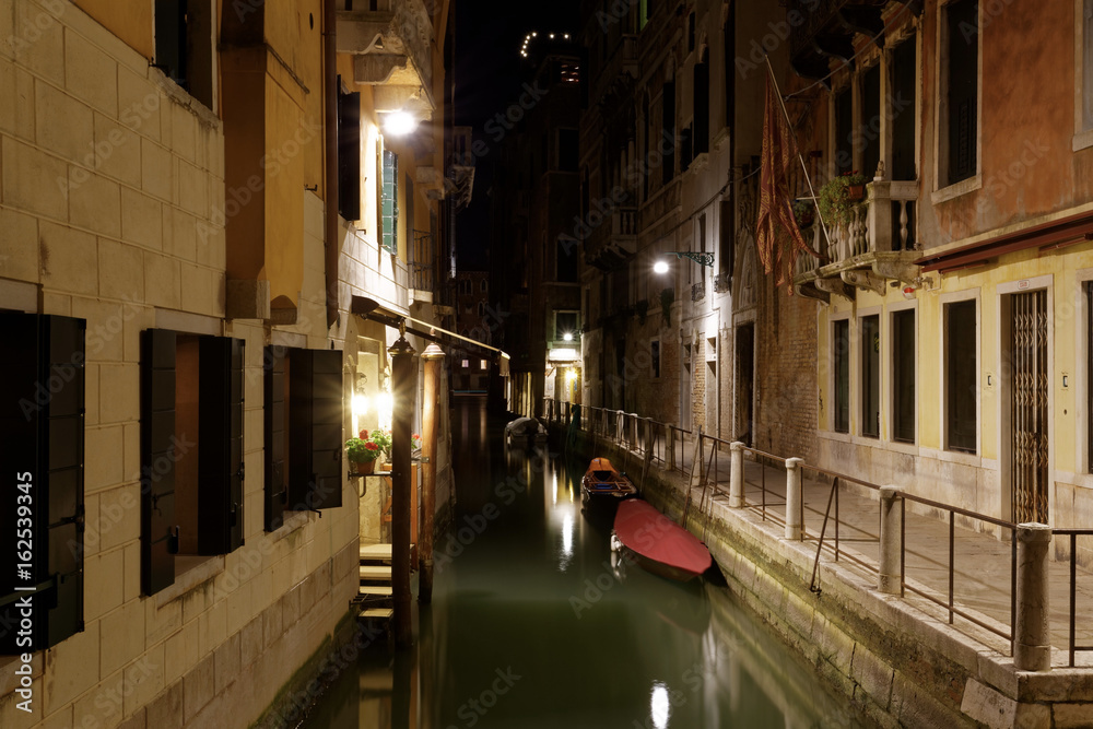 Fototapeta premium Venice at Night