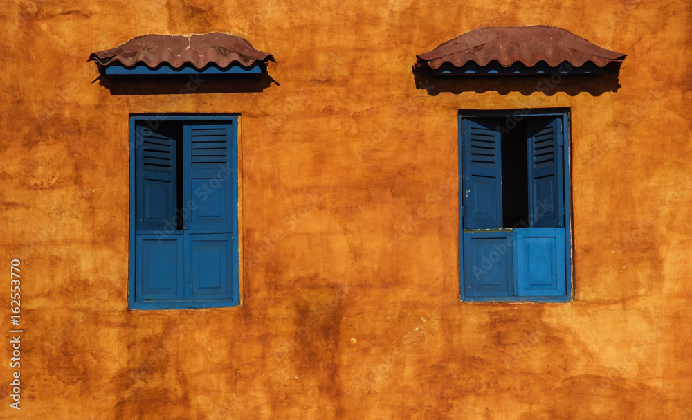 Obraz premium Cartagena windows, colonial city, Colombia