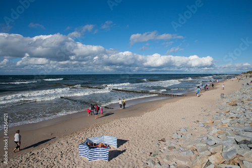 Widok plaży w Ustroniu Morskim