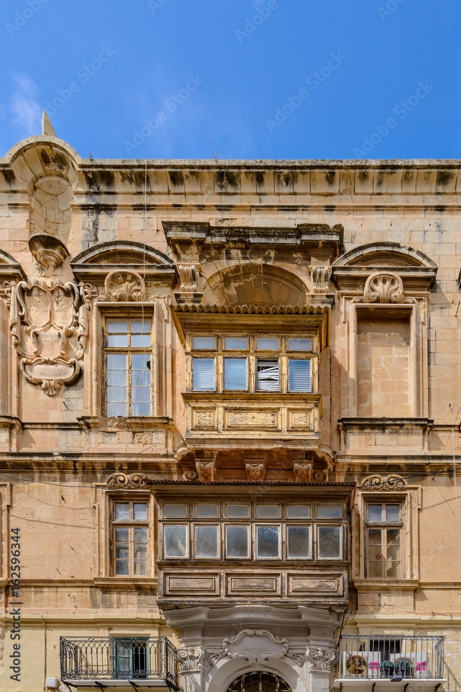Barocke Hausfassade in der Altstadt von Valletta