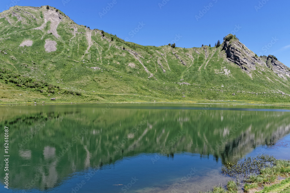 Lac de Roy, Praz de Lys, Haute-Savoie, France