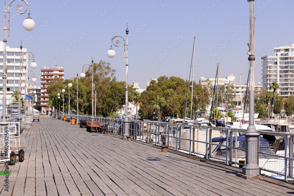 Larnaka Pier