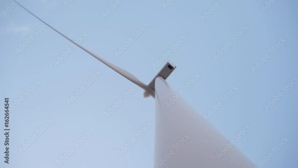 The camera circled around the windmill. Bottom view The camera circled around the windmill. Bottom view