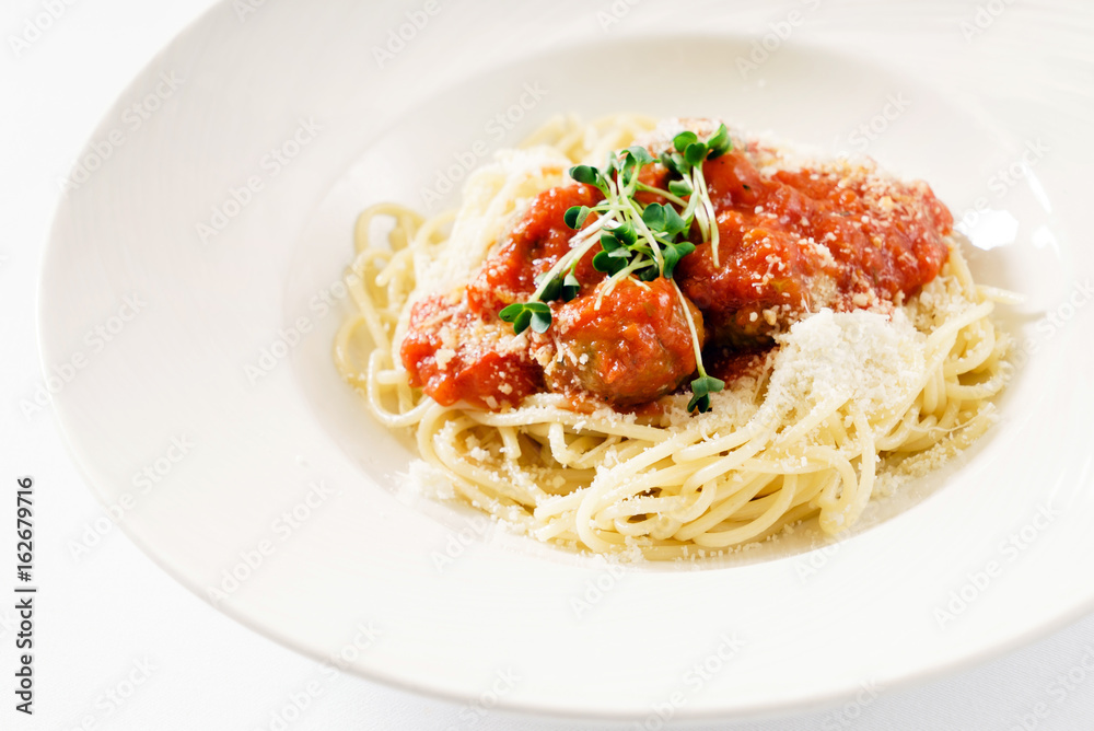 spaghetti with meatballs