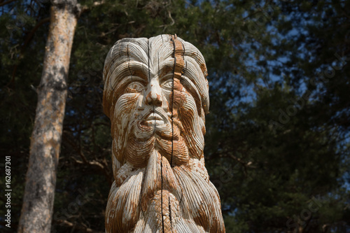 Wooden statue of the idol. © Demian