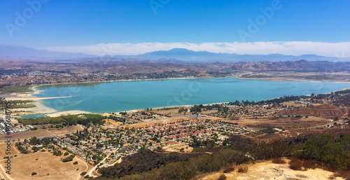 Schilderij op canvas Looking down on lake Elsinore