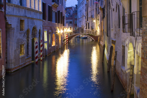 Venedig - Venezia - Italia - Lagunenstadt - Kanäle - Nacht