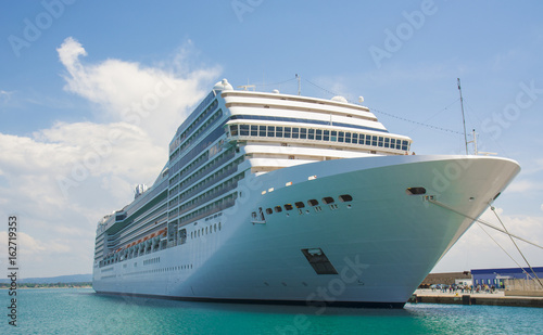 Nave da crociera photo