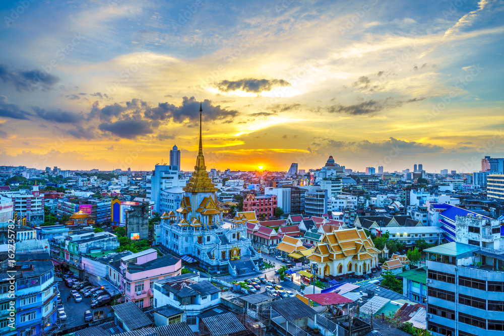 Wat Trai Mitr at Sunset in Bangkok Thailand