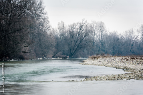 Flowing River © jarrod