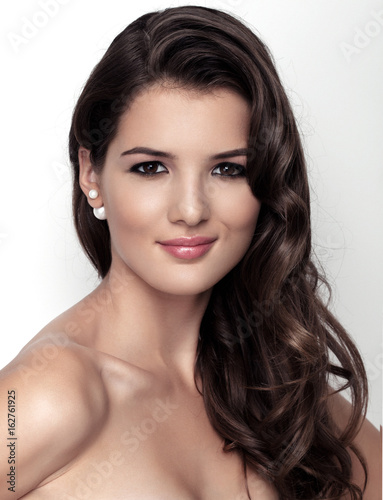 Beautiful model wearing hair wedding accessories