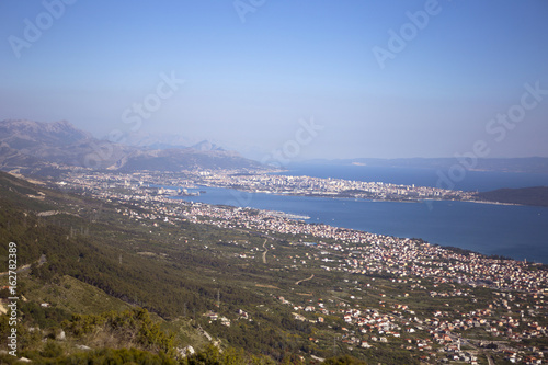 View from Kozjak on Kastela and Split © Nino Pavisic