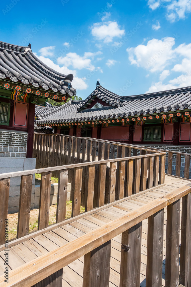 Fototapeta premium Changdeokgung Palace in Seoul, South Korea.