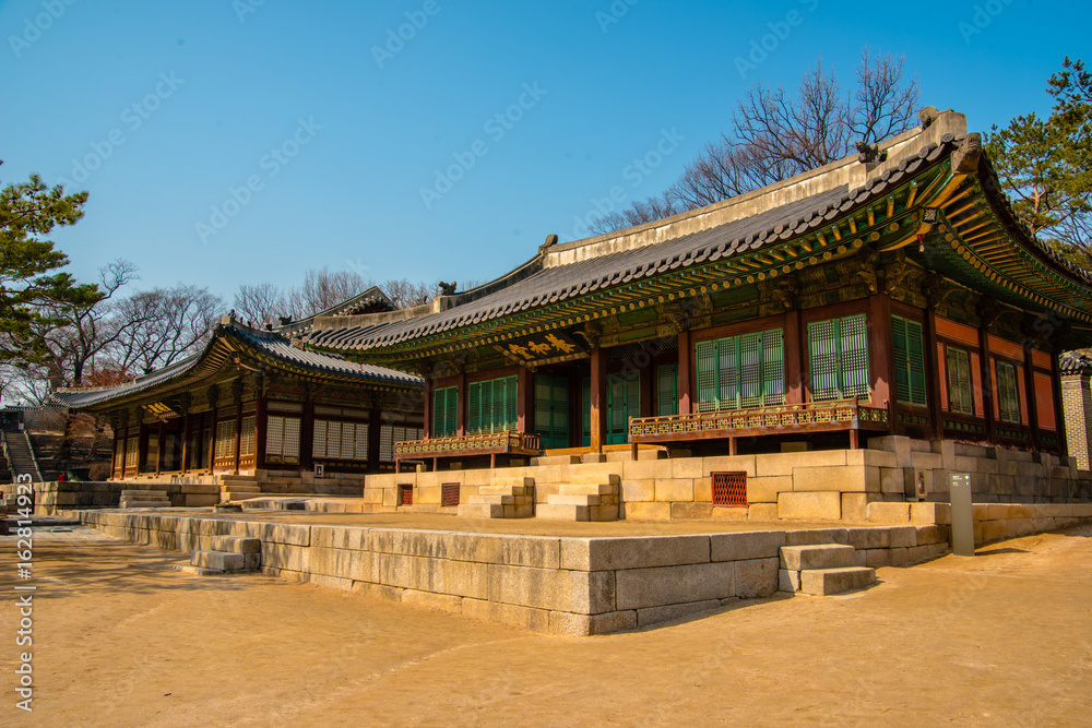 It is the Yanghwadang of Changgyeonggung palace where the kings of Korea met the guest. South Korea, Seoul (Sign board text is It is the Yanghwadang of Changgyeonggung palace where the kings of Korea met the guest. South Korea, Seoul (Sign board text is