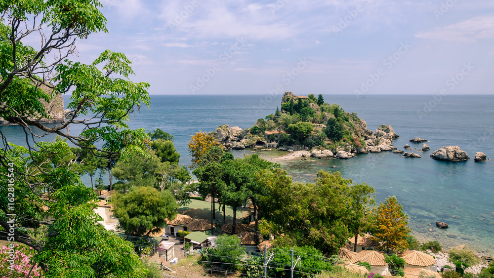 Italy: View of Isola Bella's island