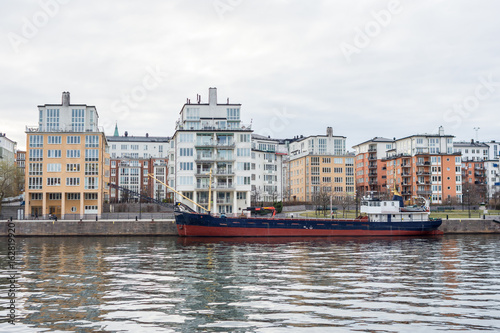 Canvas Print Söder och Norra Hammarbyhamnen och ett fartyg