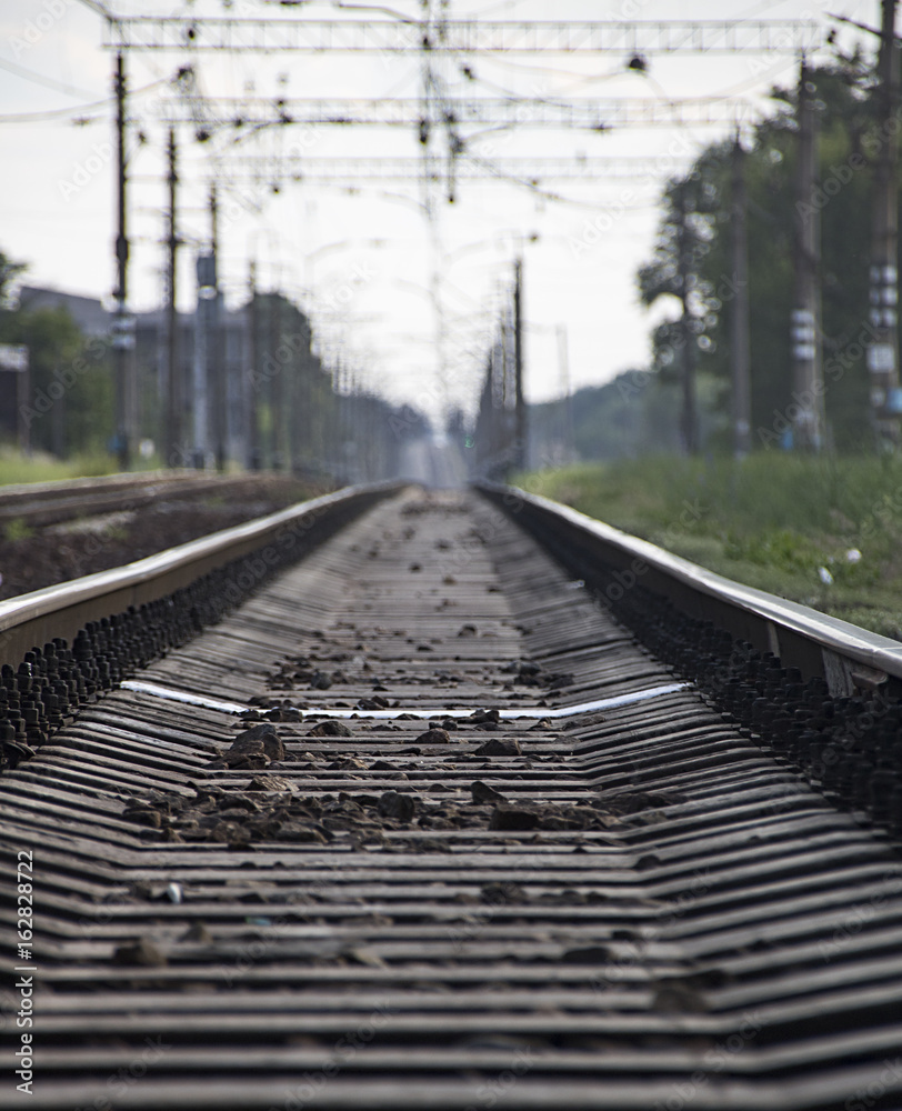 Fototapeta premium Rails going into perspective