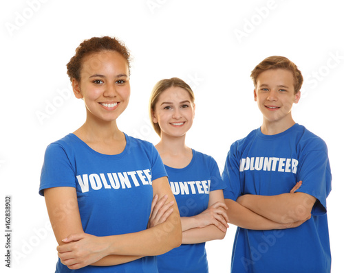 Young cheerful volunteers o...