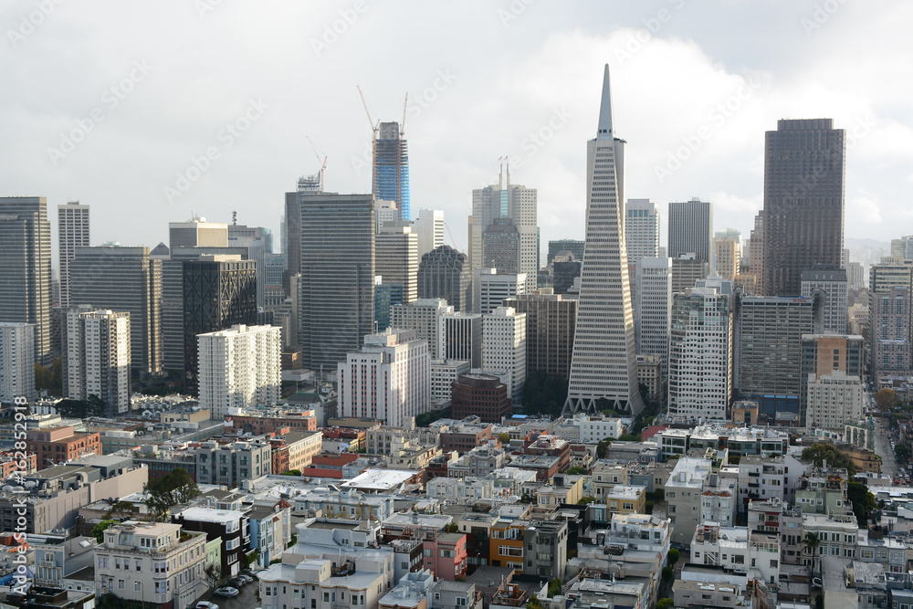 Fototapeta premium View of downtown buildings and streets from above, San Francisco, California