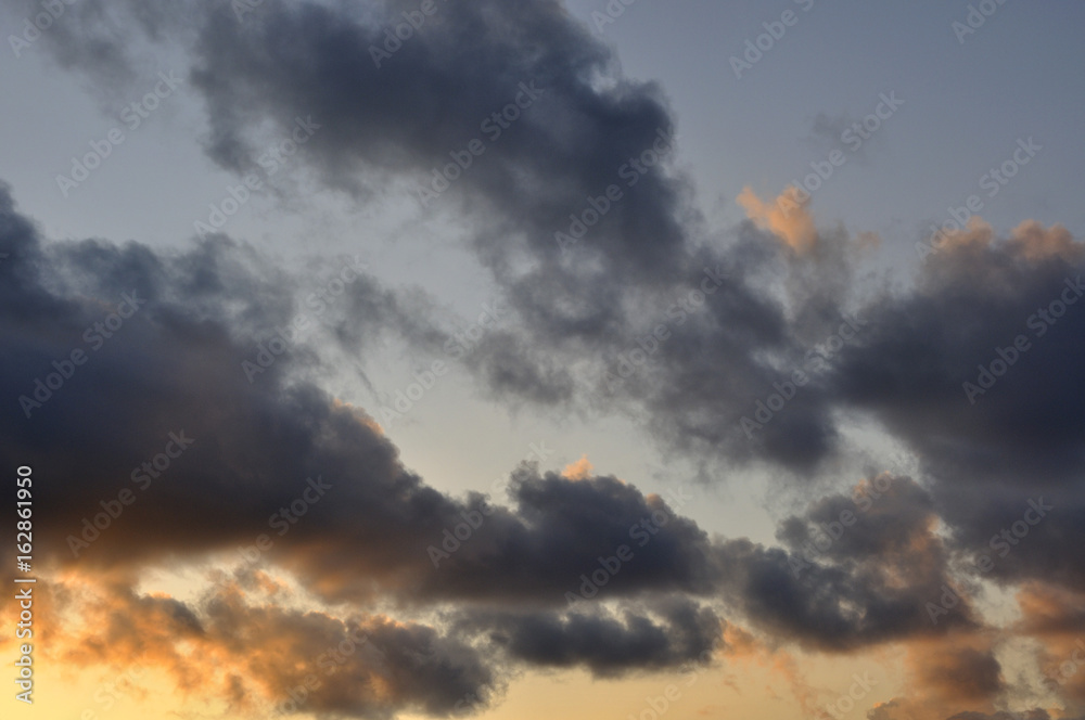 夕暮れの雲 夕暮れの雲