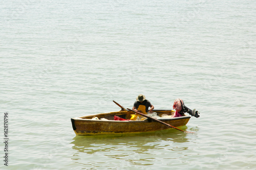 Local Fishnet Fisherman - Chile