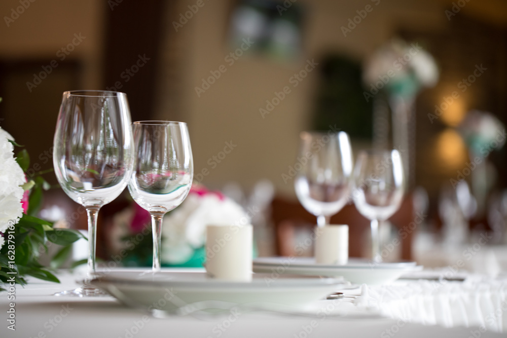 serving on the table, glasses
