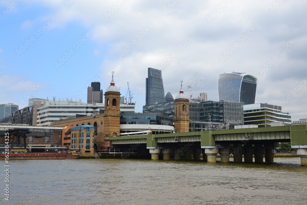 London - Thames and London Bridge
