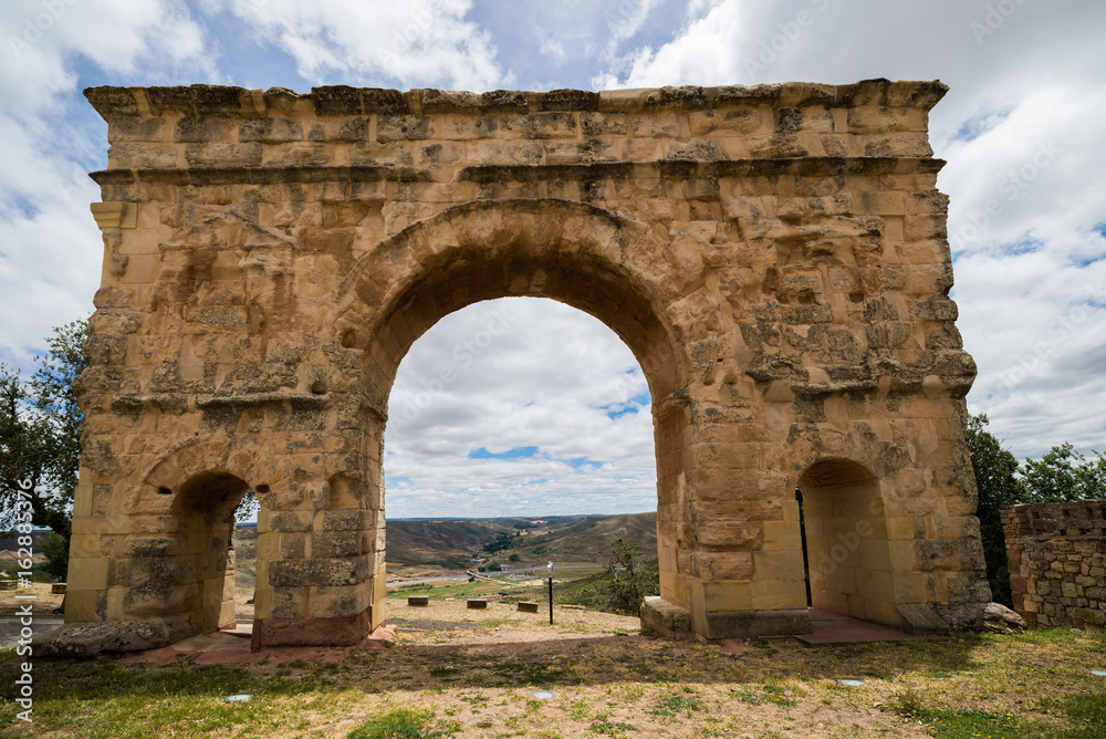 Arco romano de Medinaceli (Soria)