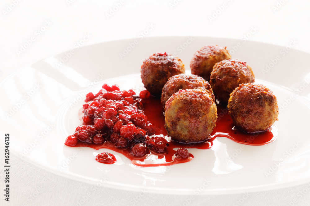 meatballs with lingonberry sauce meatballs with lingonberry sauce