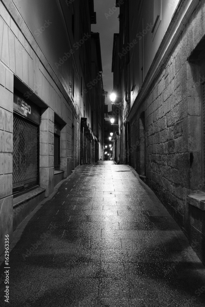 Streetlife in Bilbao, Spain, by night