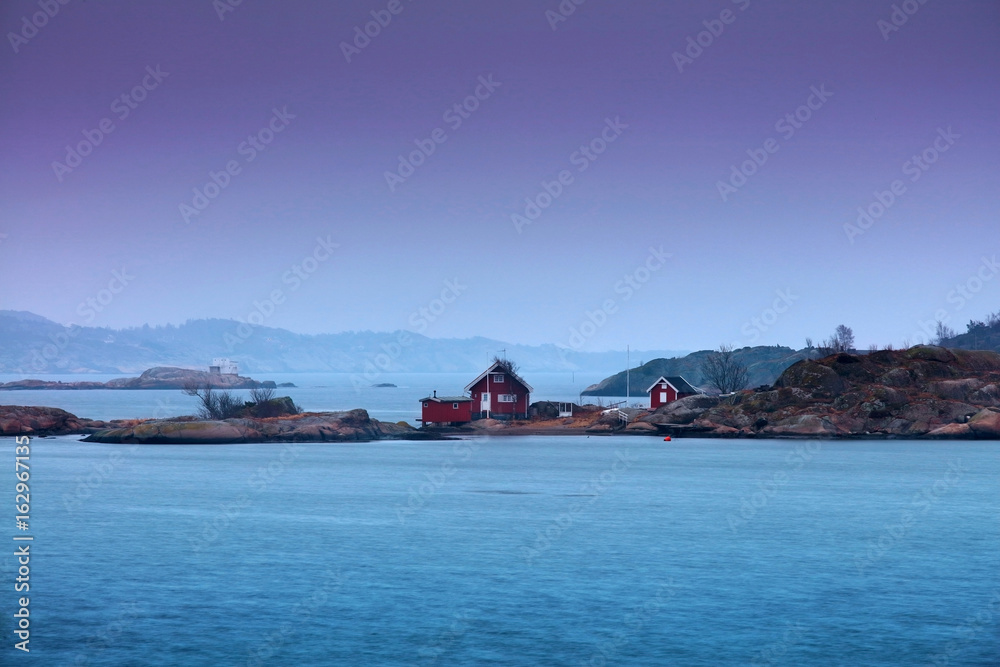 Fototapeta premium morning scene of norwegian bay